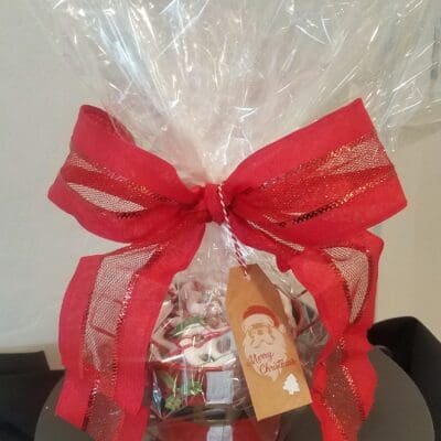 CLASS: SANTA GIFT BUCKET