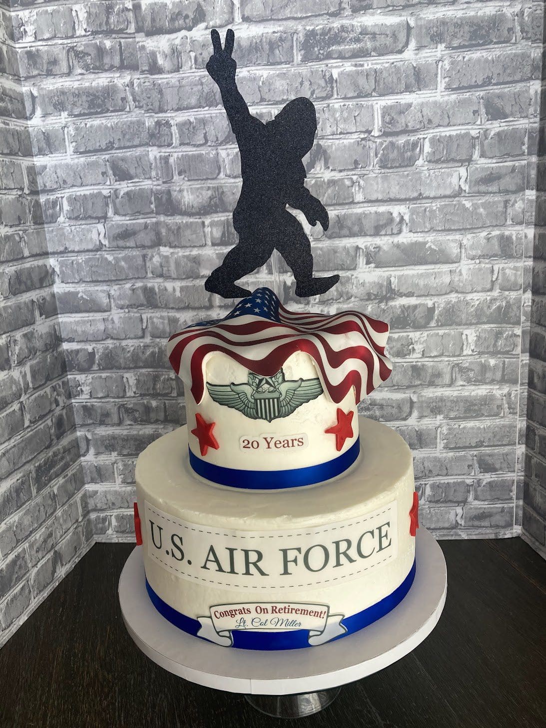 Annettes - Big Foot Military Retirement Cake - Lt Col Miller