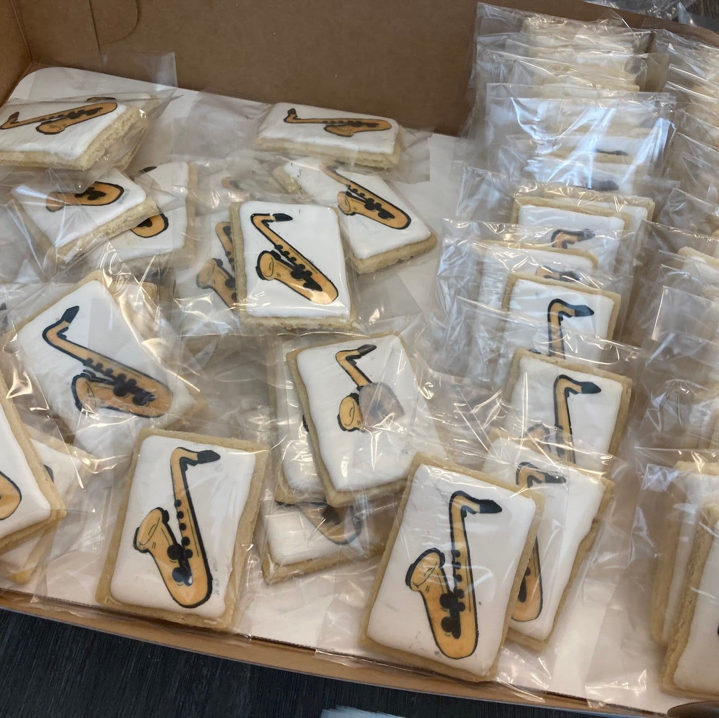 TMC - SLCC Provost Retirement RI Cookies TMC-SLCC-Provost-Retirement Saxophone -RI-Cookie