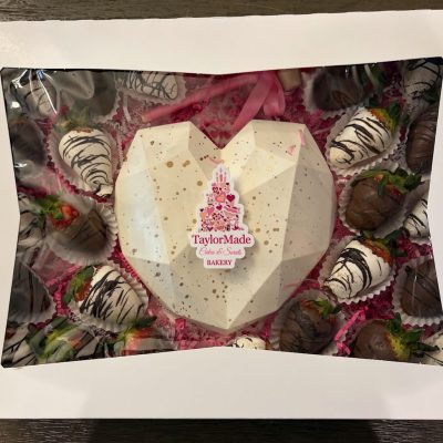 V. DAY - BREAKABLE HEART & 24 DIPPED STRAWBERRIES