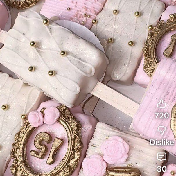 Quinceanera R Krispies Treats